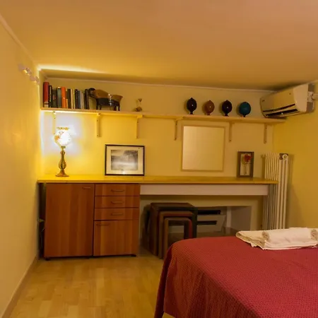 Giganti Mezzanino Bed & Breakfast Naples