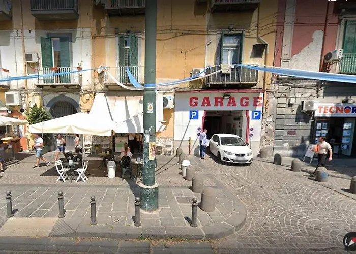 Giganti Mezzanino Alojamento de Acomodação e Pequeno-almoço Nápoles